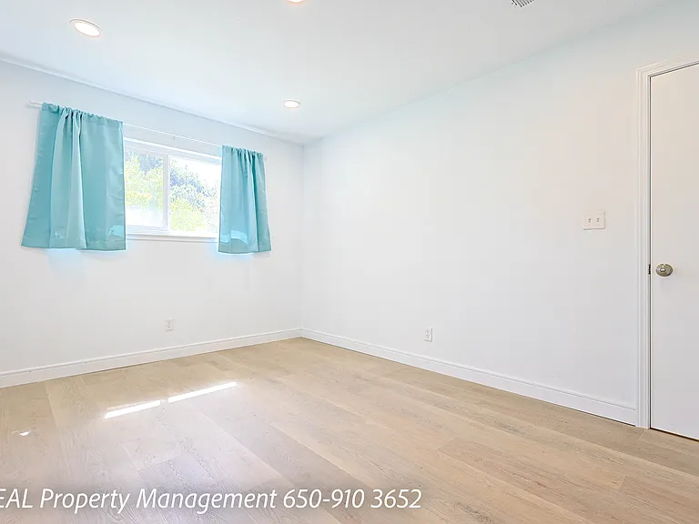 35931 Brandywine St — Photo 4