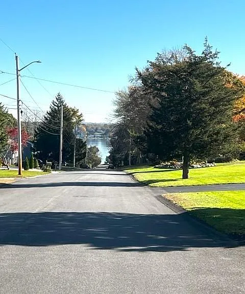 47 Sherman Ave — Photo 9