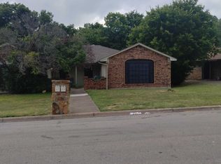 1019 Cottonwood Trl, Benbrook, TX 76126