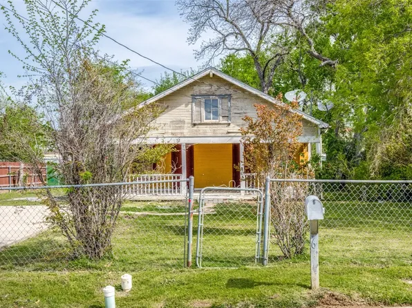 611 Wilson St, Denton, TX 76205
