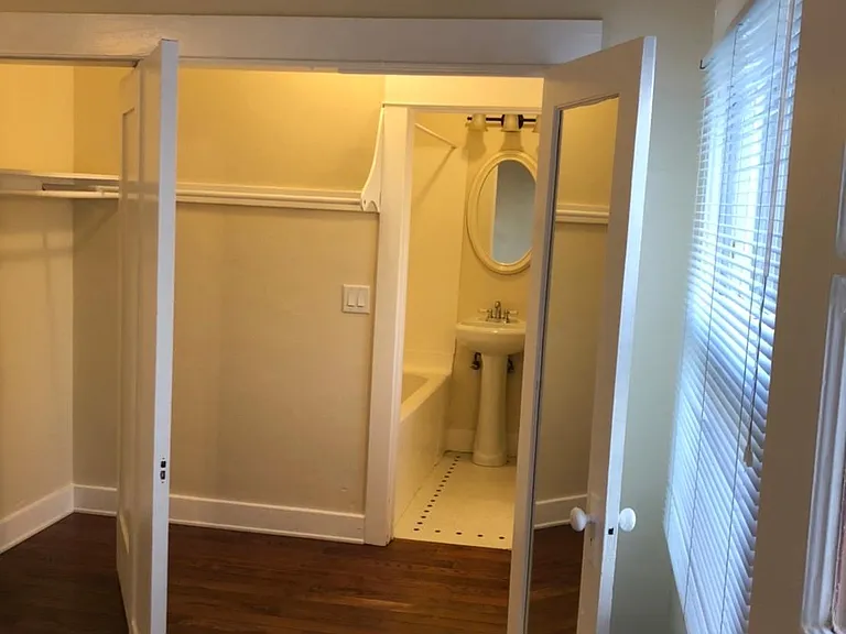 1334 E 2nd St #5 — Photo 7