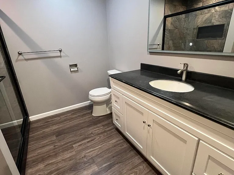 7 N Chestnut St #A — Photo 12