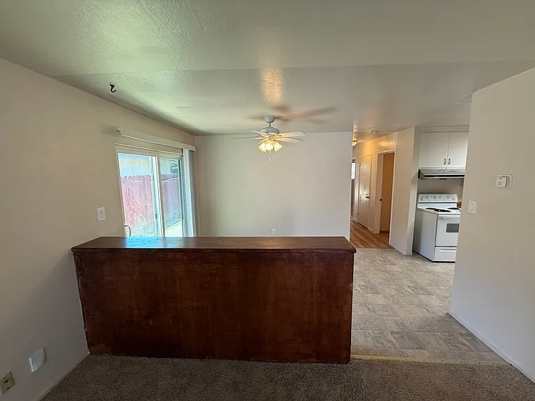 511 Fir St — Photo 8