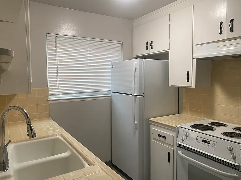 207 Brennan St #A — Photo 4