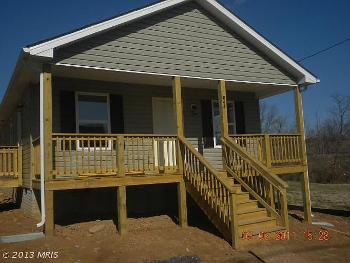 1st image of 652 Jenkins Ln