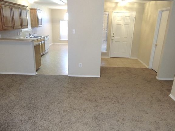 4th image of 2408 Wakecrest Dr