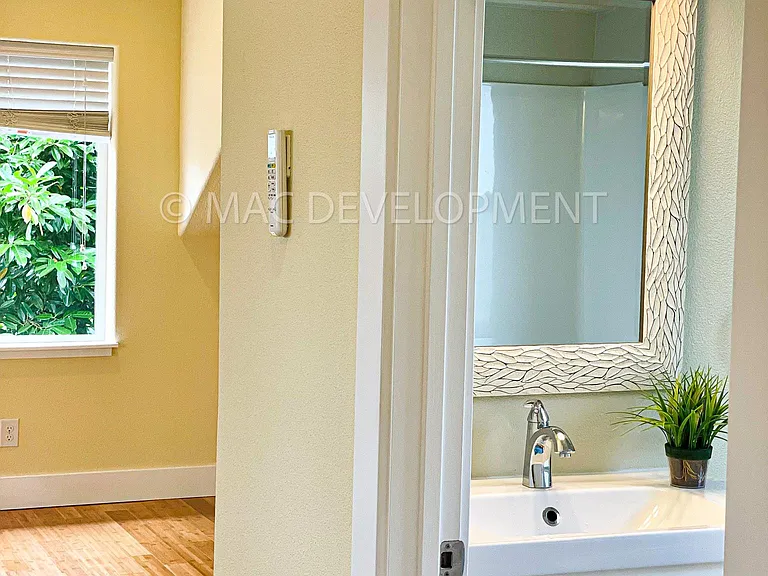 9105 NE Sacramento St #B — Photo 15