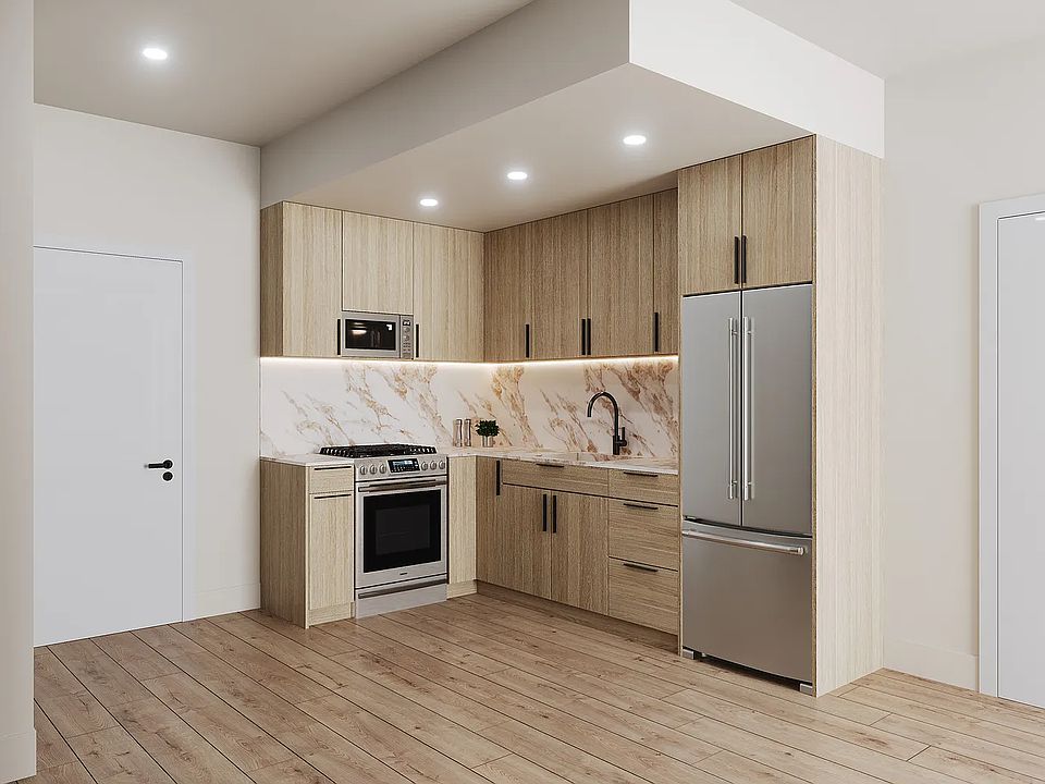 1st image of 8961 162nd St #502