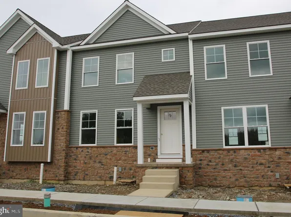 45 Coastal Ave #23, Ephrata, PA 17522
