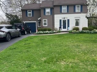 220 Chelmsford Rd, Rochester, NY 14618