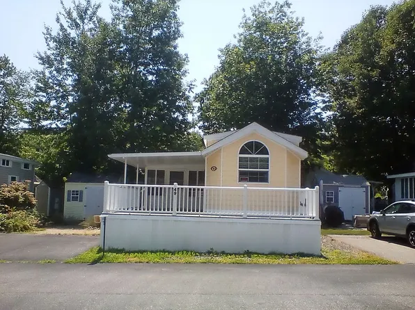 1 Seacoast Ln #90, Old Orchard Beach, ME 04064