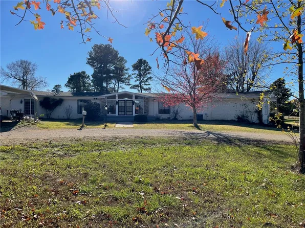 695 County Road 804, Green Forest, AR 72638