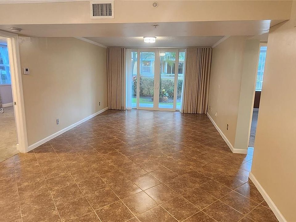 1st image of 619 E Sheridan St APT 102