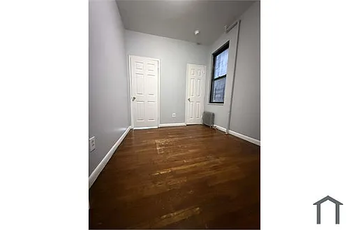 92 Ash St Photo 1