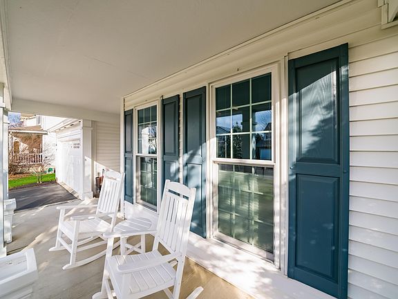 3rd image of 4514 Natural Trail Dr
