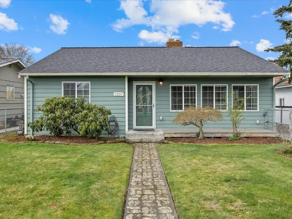 1207 S 13th Street, Mount Vernon, WA 98274