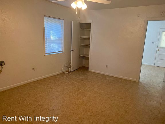 5th image of 873 Campus Cir #3