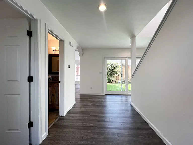 716 La Homa Dr — Photo 5