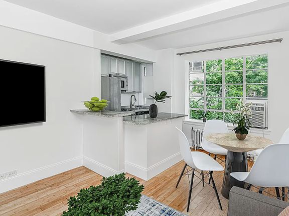 3rd image of 140 E 40th St APT 3A