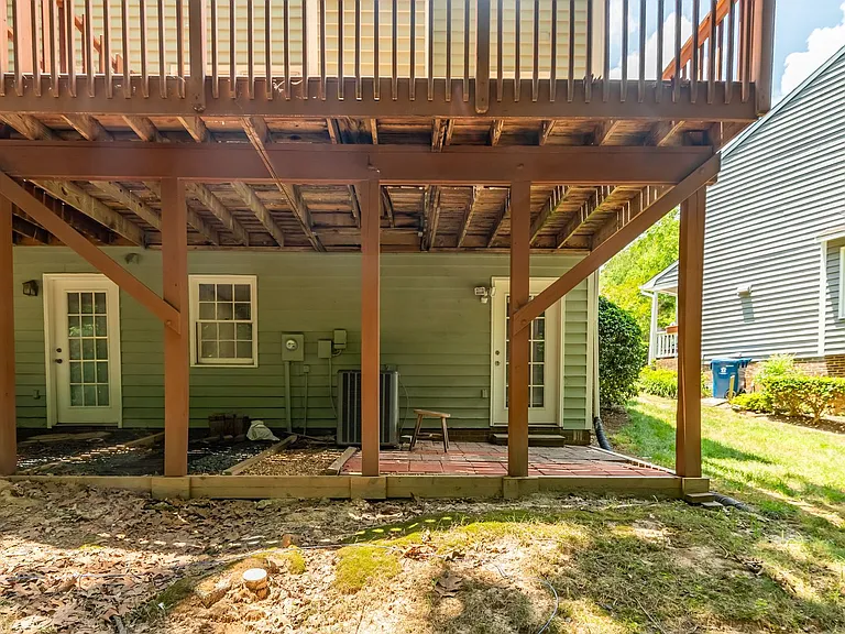 128 Shady Spring Pl — Photo 26