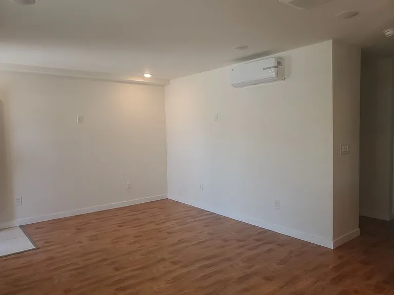 1073 E 70th Way #A — Photo 5