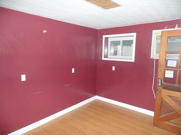 3rd image of 38 E 3rd Ave