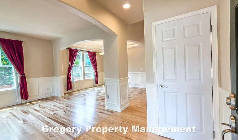 1219 187th St SE — Photo 3