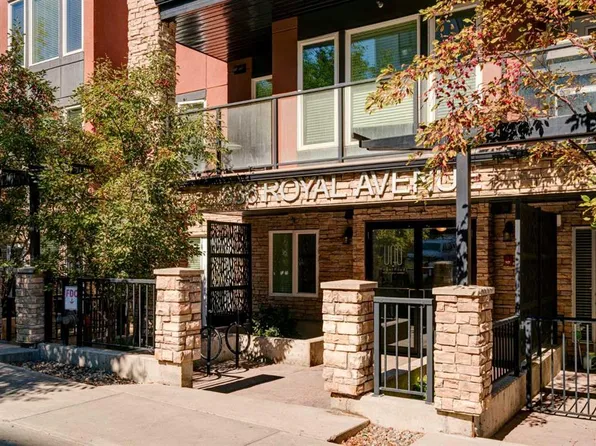 836 S Royal Ave SW #404, Calgary, AB T2T 0L3