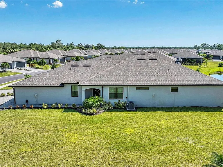 2049 Bonito Way — Photo 7