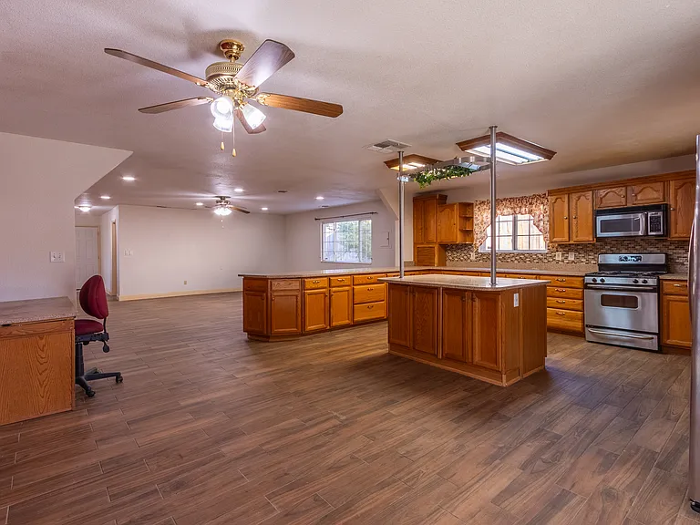 5500 Sunset Oak Ct — Photo 45