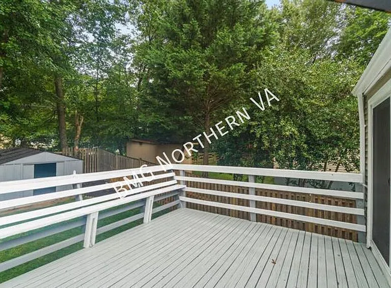 8461 Yellow Leaf Ct — Photo 25