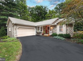 47 White Pine Dr, Orrtanna, PA 17353