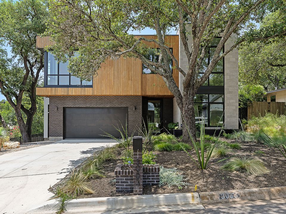 1st image of 3003 Oakhaven Dr