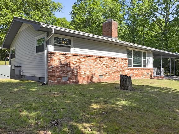 2nd image of 2045 Ridgeview Dr NW