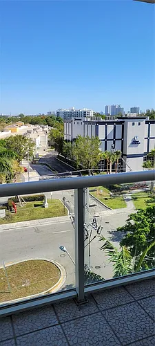13499 Biscayne Blvd #511 Photo 1