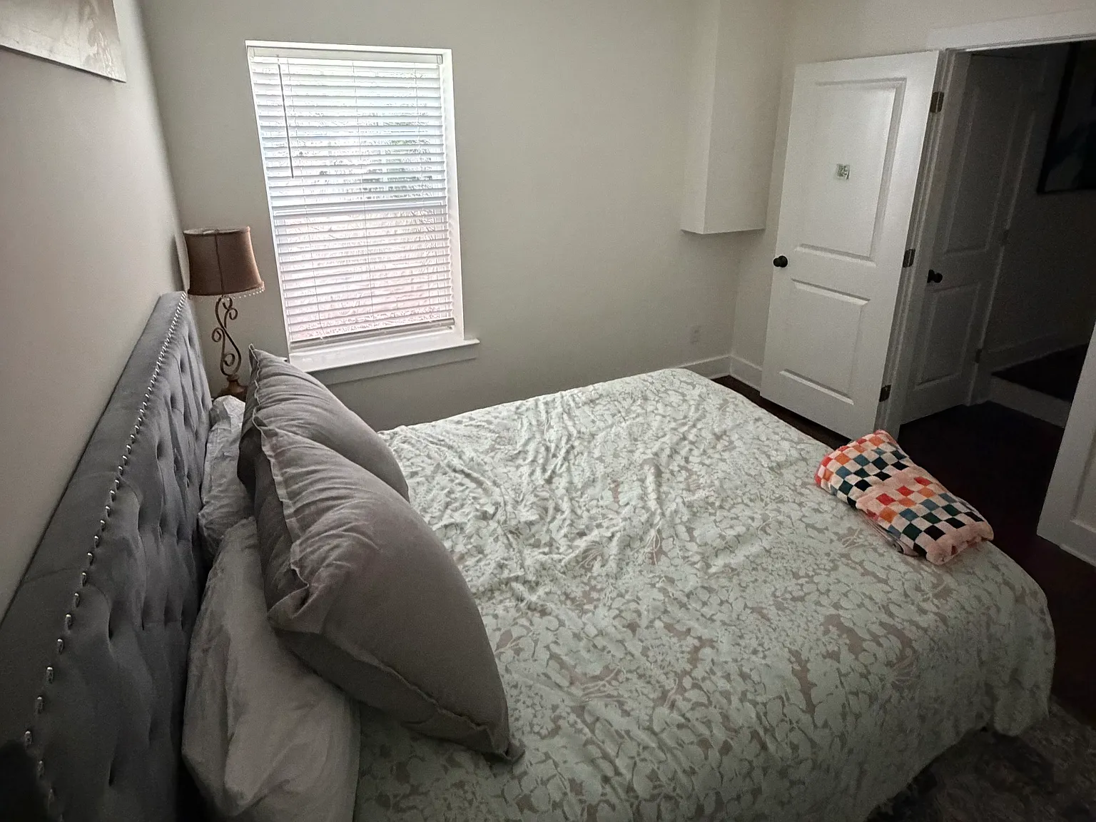 4 bed, 1926 sqft, $1,300 — Photo 4