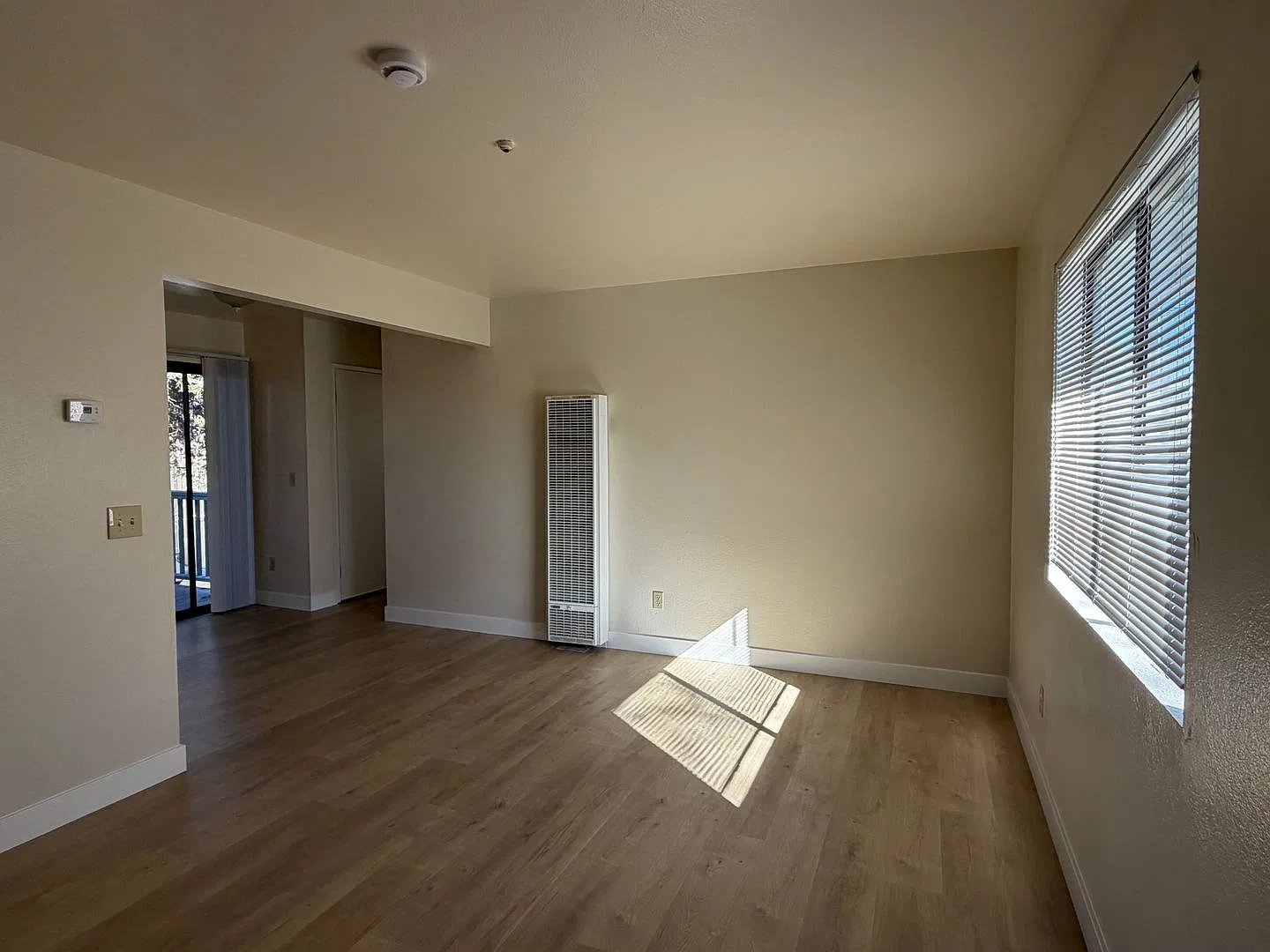 ro664WestAvenue (The Pines) — Photo 3