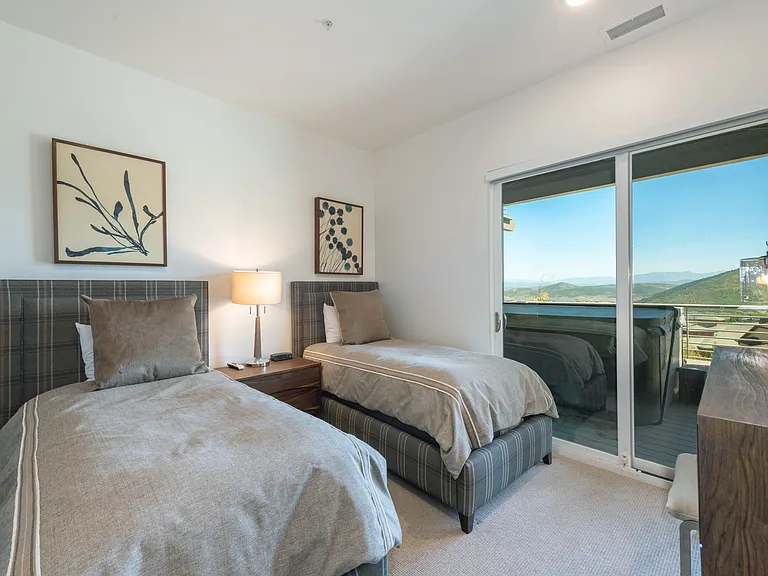 2752 W High Mountain Rd #1702 — Photo 7