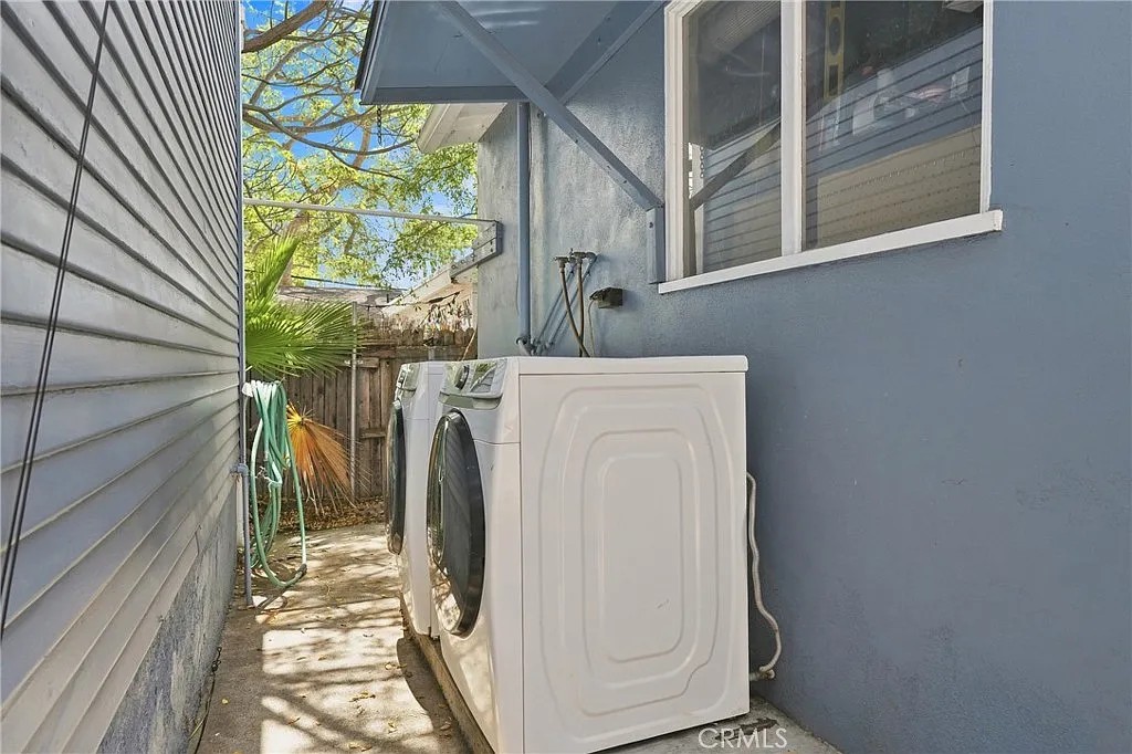 2 bed, 700 sqft, $2,800 — Photo 4
