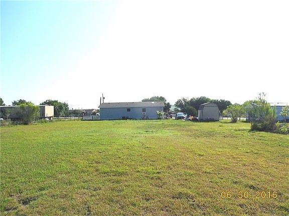 2nd image of 530 Creeks Landing Dr