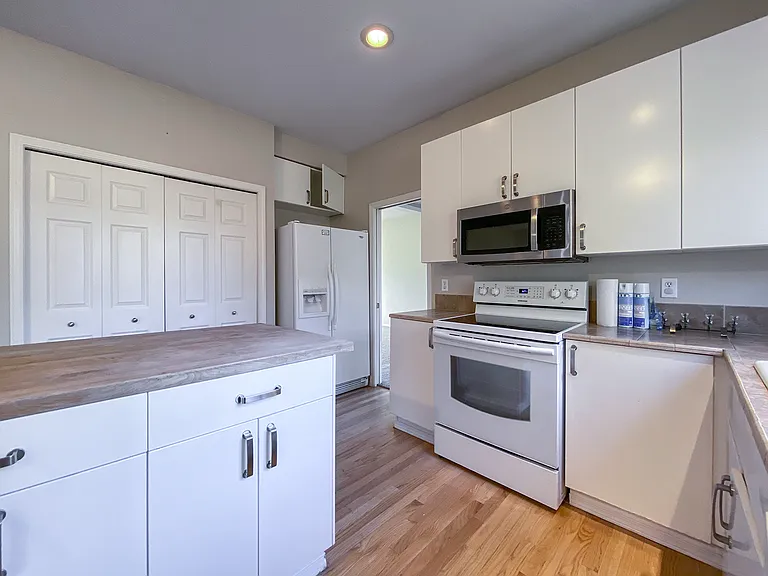 4682 Winthrop Ct — Photo 7