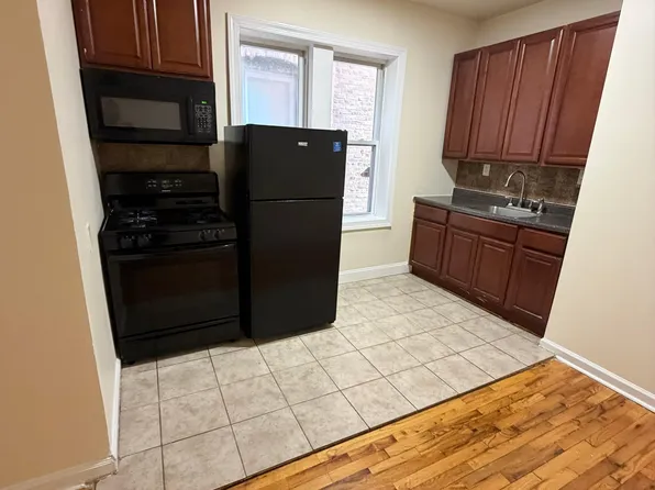 161 Bergen Avenue image 1 of 6