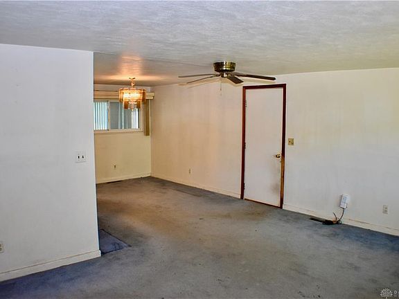 4th image of 1560 Hillwood Dr