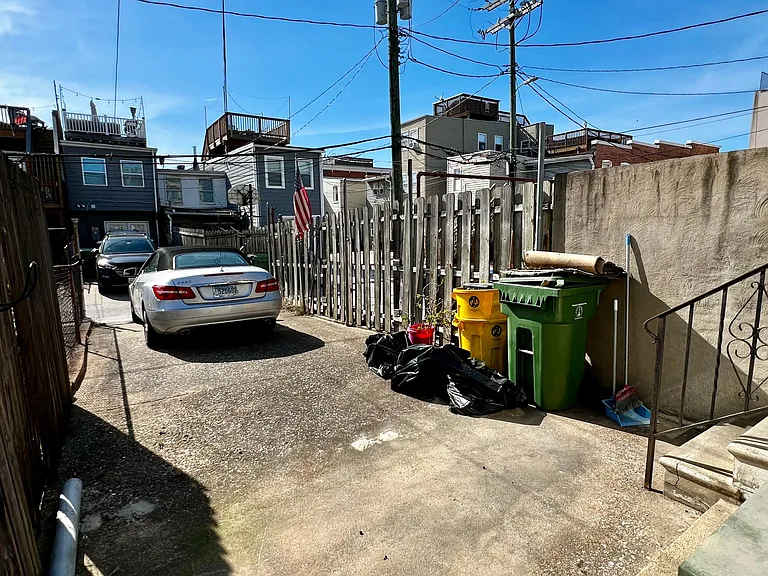 1518 S Hanover St — Photo 15