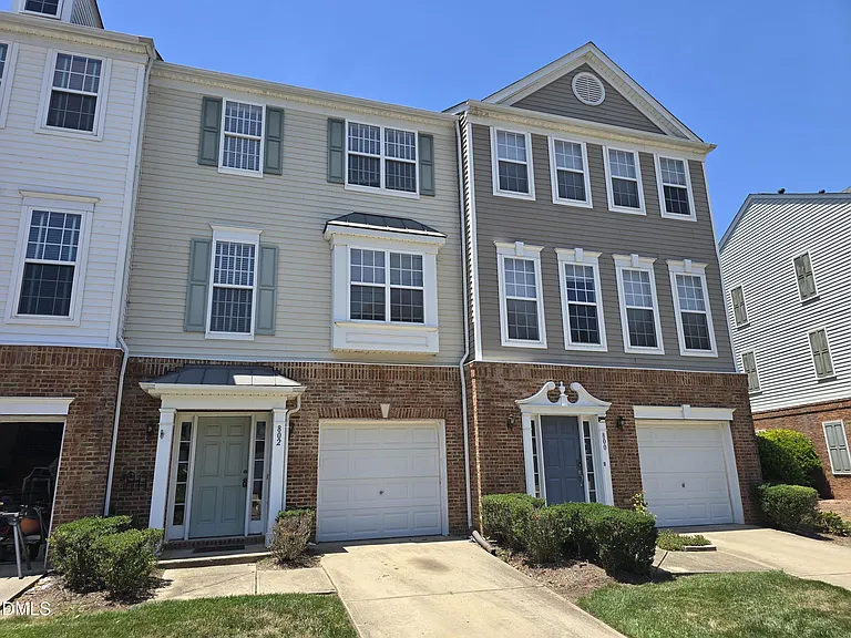 802 Sutter Gate Ln — Photo 6