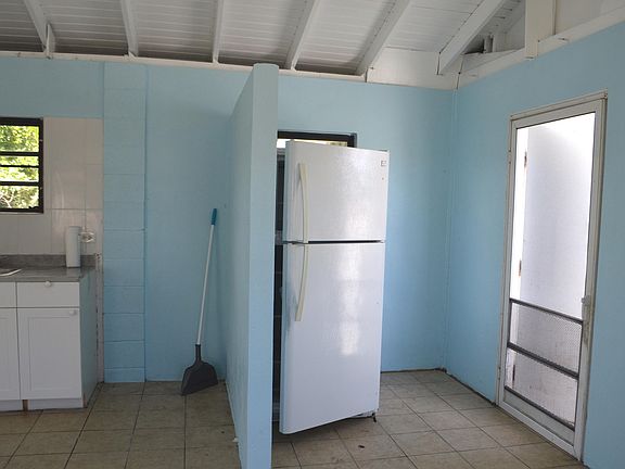 5th image of 97 Strawberry Hill Est #Qu