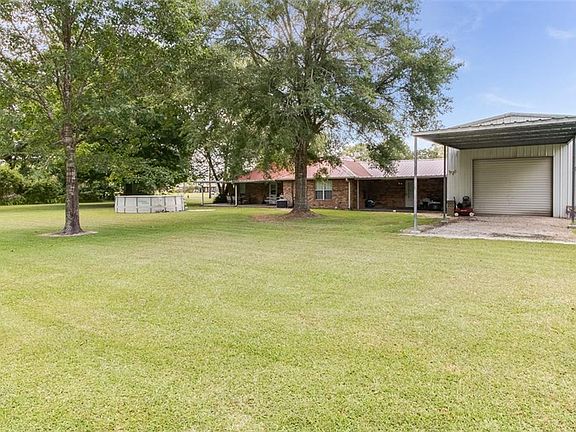 3rd image of 408 Primrose Dr