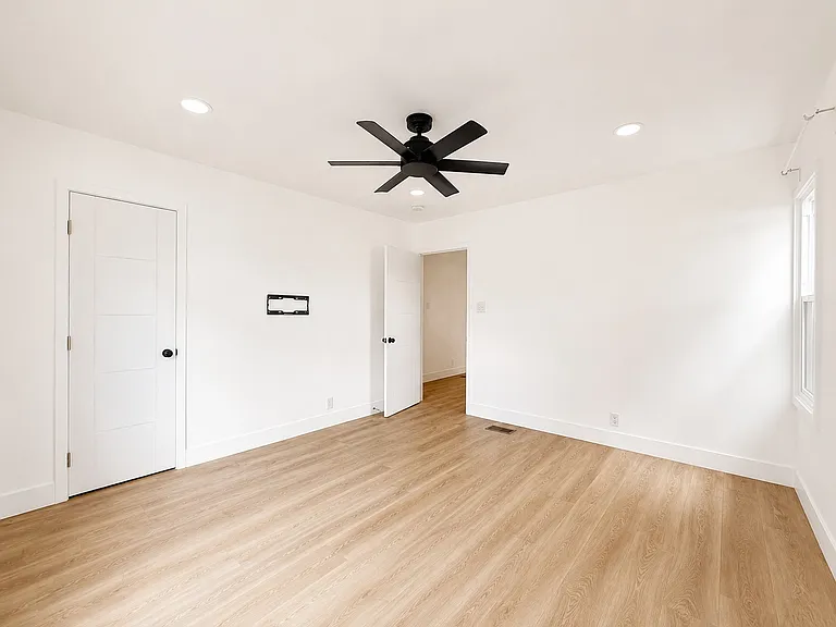 2822 Waverly Dr — Photo 21