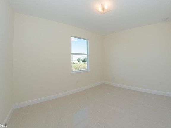 5th image of 4307 Douglas Ln