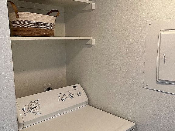 Laundry Room
Includes washer & dryer